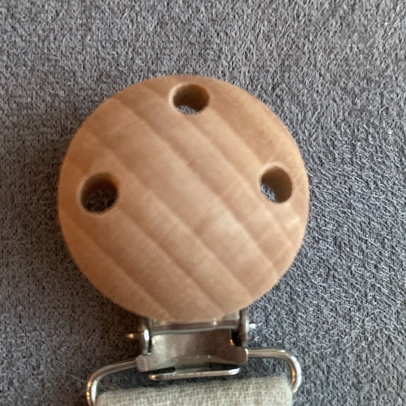 Zara Pacifier Clip - Picture 3 of 4